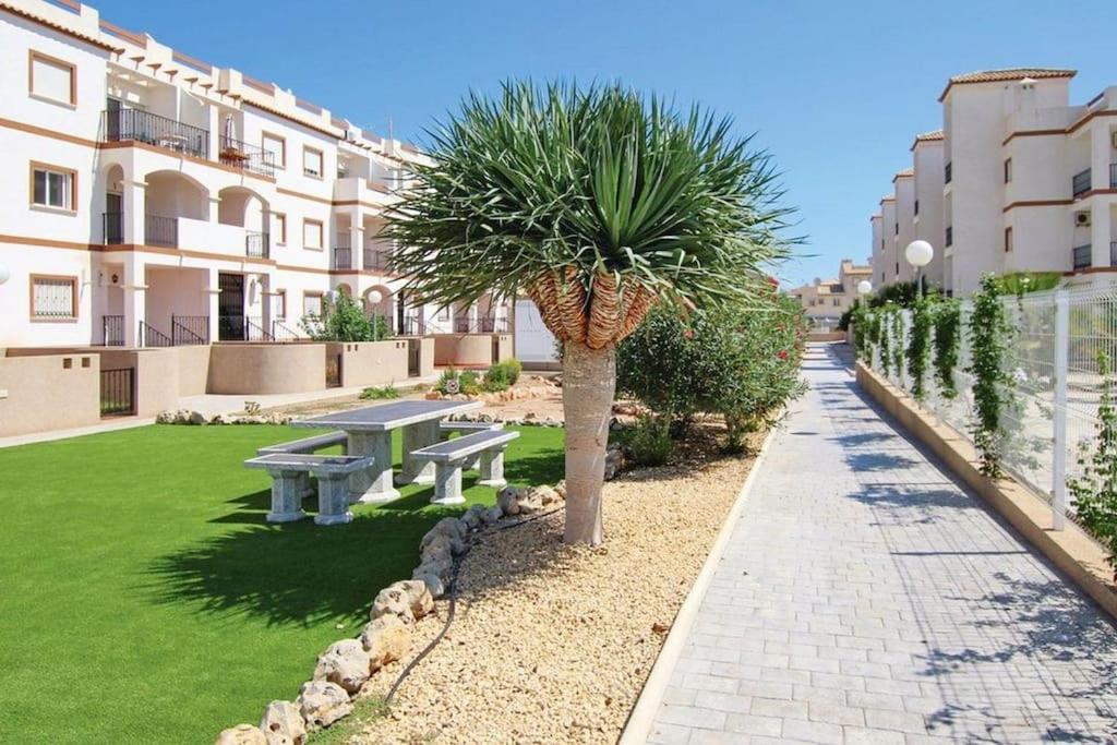 057 Casa Turquesa Orihuela